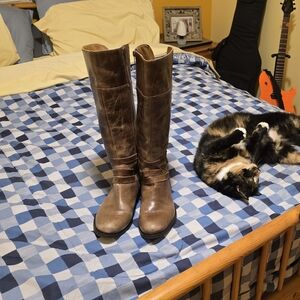 Womens Brazil Brown Knee-High Leather Boots Full Zip Distressed Leather 10